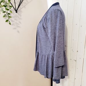 RW&CO | PEPLUM LIGHT KNIT OPEN FRONT NAVY SWEATER